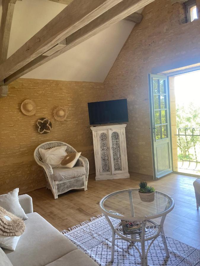 Logis Des 4 Fees Et Son Bain Nordique Sainte-Nathalène Exterior foto
