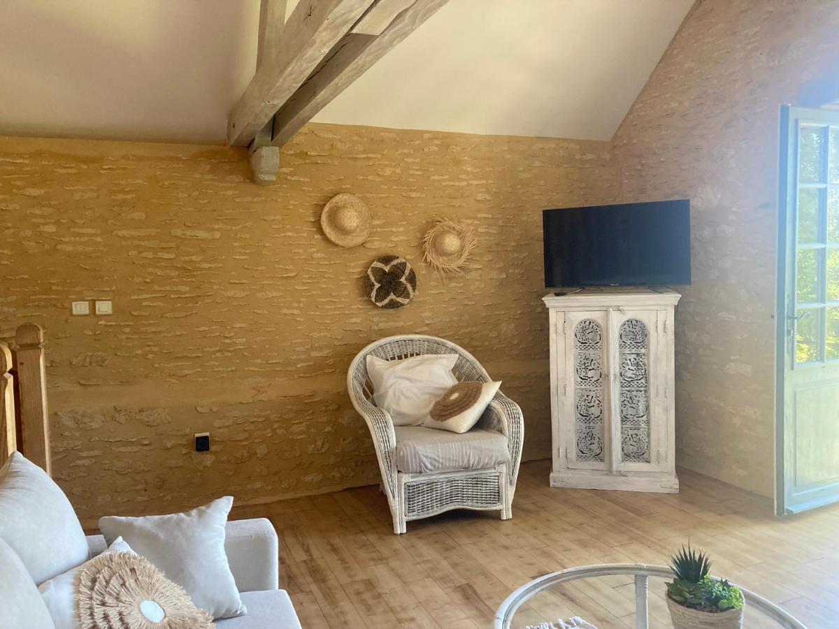 Logis Des 4 Fees Et Son Bain Nordique Sainte-Nathalène Exterior foto